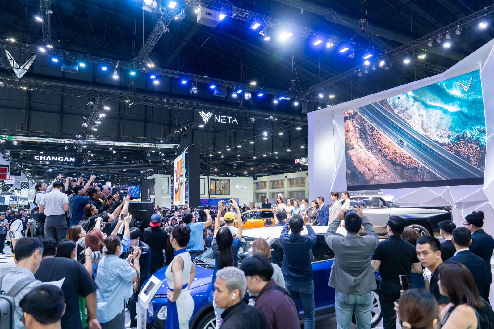 VINFAST INTRODUCES A COMPREHENSIVE ELECTRIC VEHICLE LINEUP AT BIMS 2024